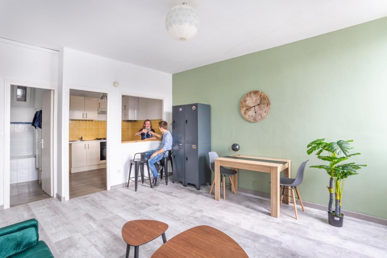 Hostel Ambassade Bretonne Vieux-Port Marseille Bagian luar foto