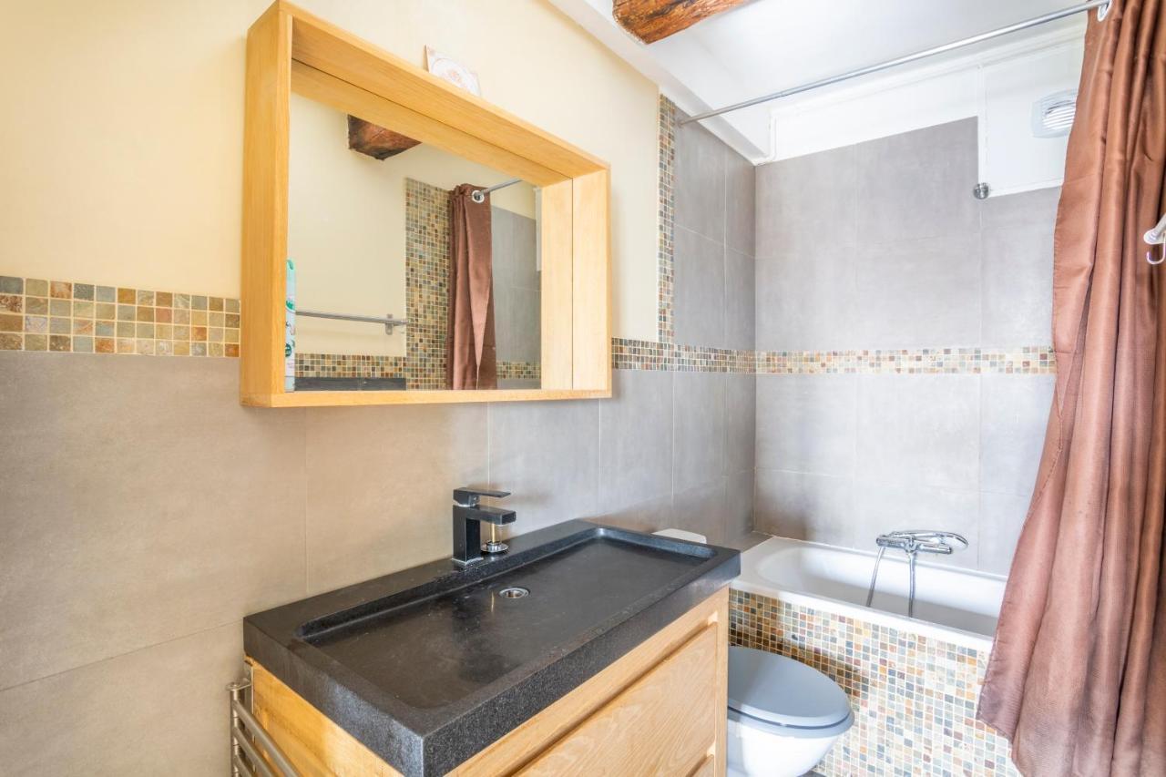 Hostel Ambassade Bretonne Vieux-Port Marseille Bagian luar foto