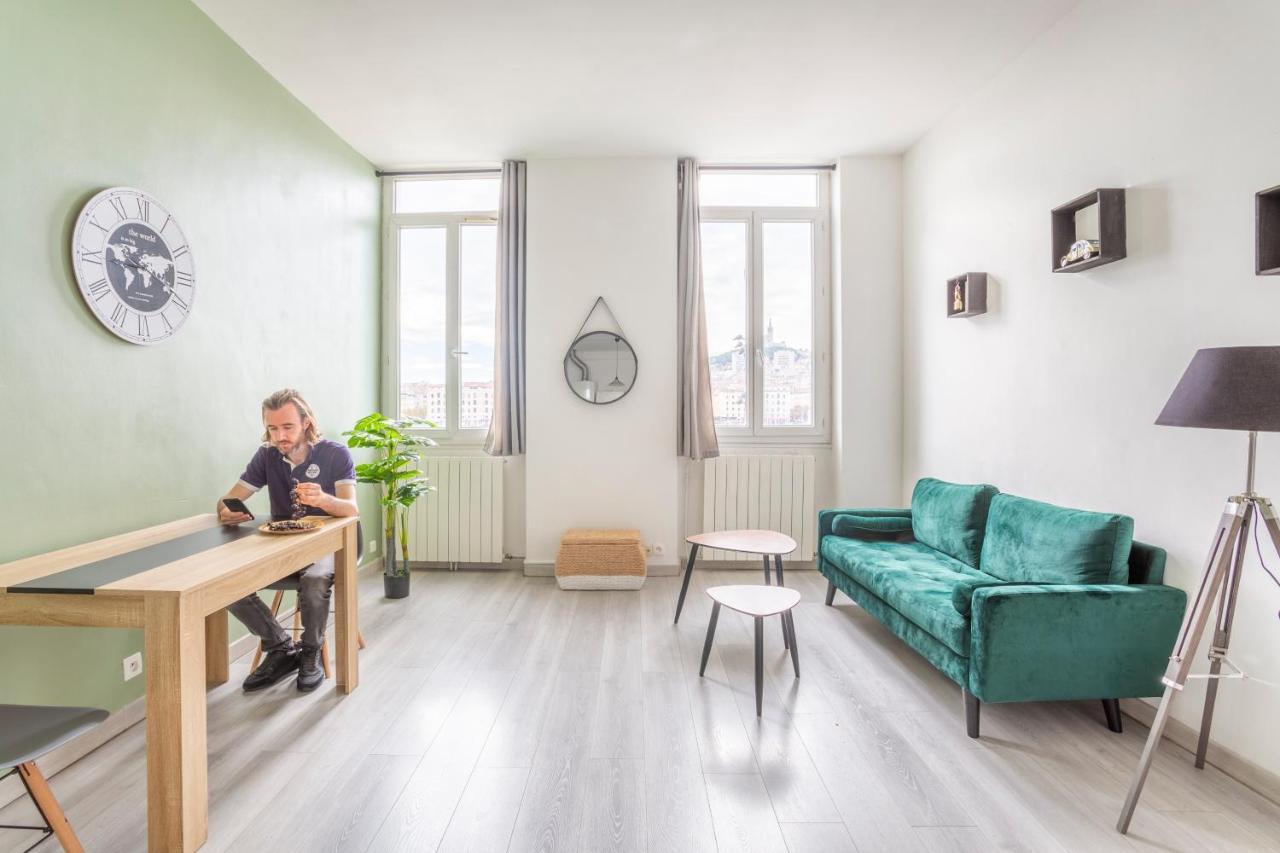 Hostel Ambassade Bretonne Vieux-Port Marseille Bagian luar foto