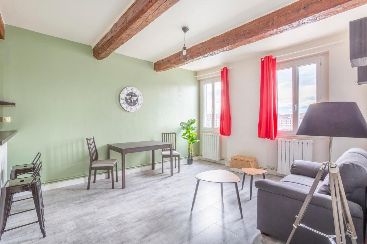 Hostel Ambassade Bretonne Vieux-Port Marseille Bagian luar foto